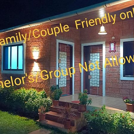 The Royal Ascot Holiday Home Alibag Luaran gambar