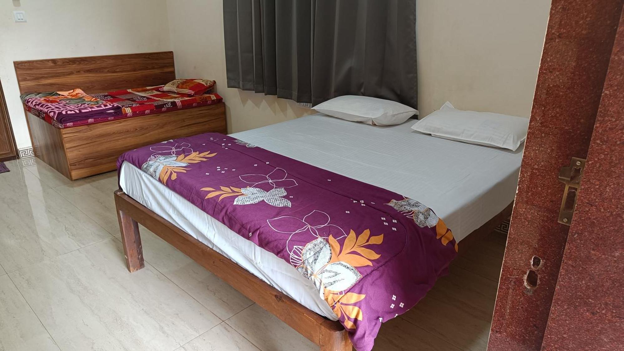 The Royal Ascot Holiday Home Alibag Luaran gambar