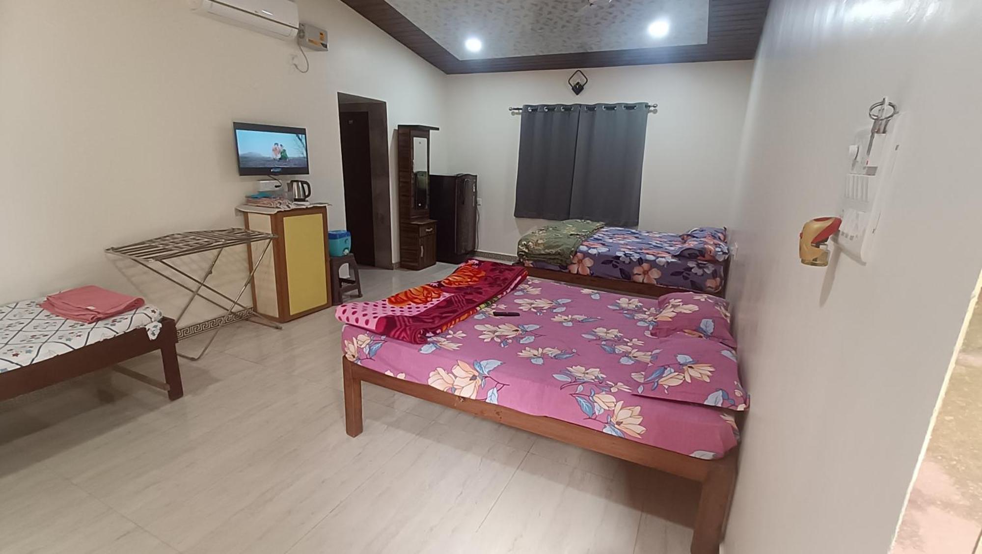 The Royal Ascot Holiday Home Alibag Luaran gambar